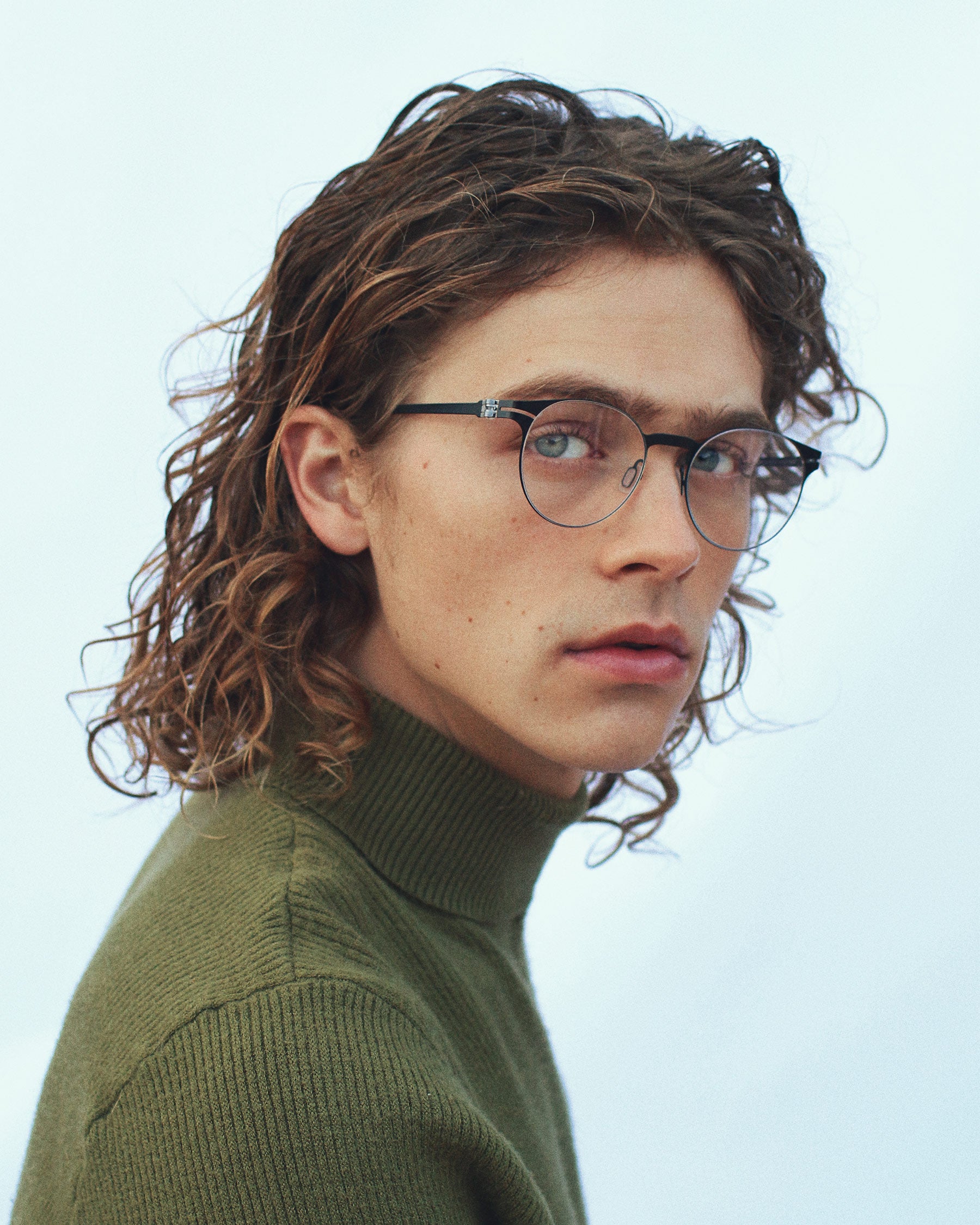Bond Titanium Optical Men fit model