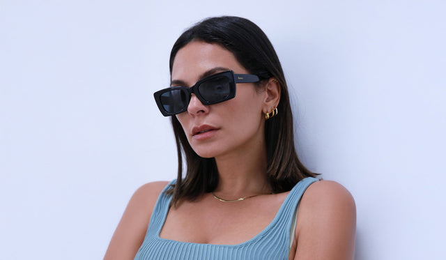 SUMMER SAMPLE SALE