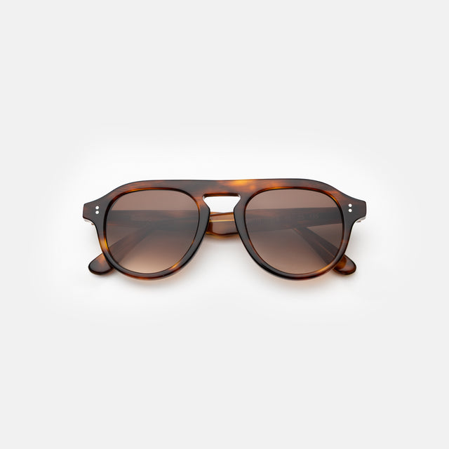 Bergen III Sunglasses side view in Sand / Brown Gradient