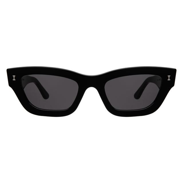 Donna Sunglasses Product Shot