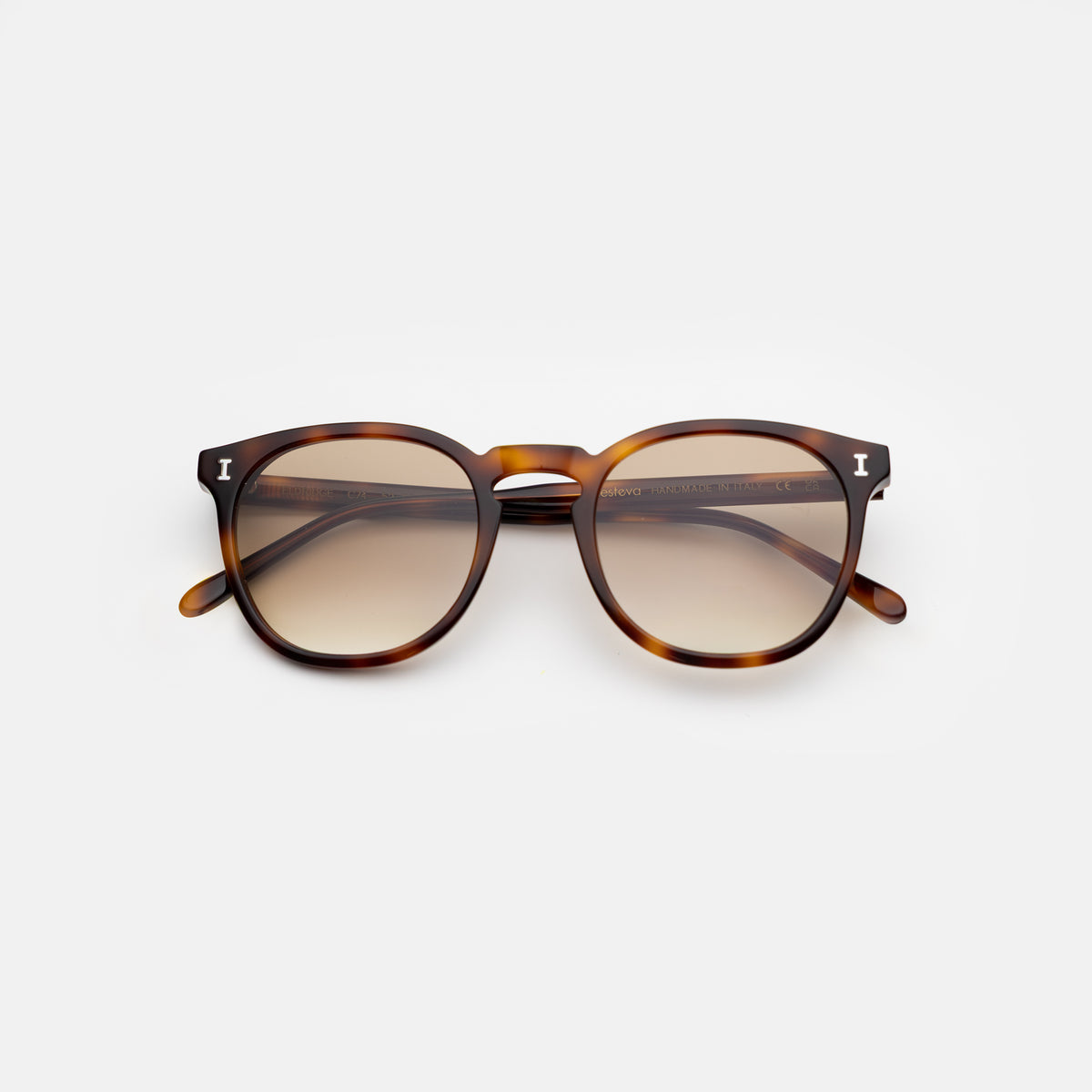 Eldridge Sunglasses in Havana with Taupe Flat Gradient lenses