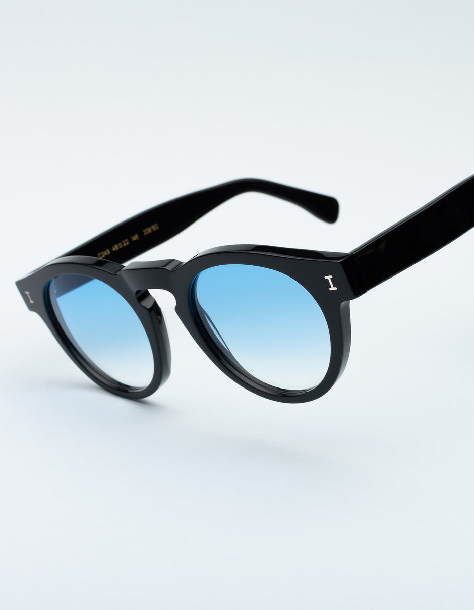 The Leonard Sunglasses in Black with Blue Gradient lenses