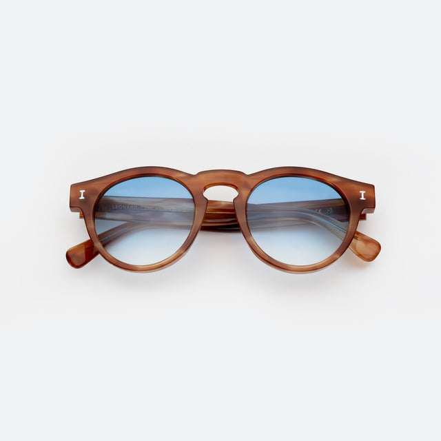 Leonard Sunglasses side view in Toffee / Blue Gradient See Through
