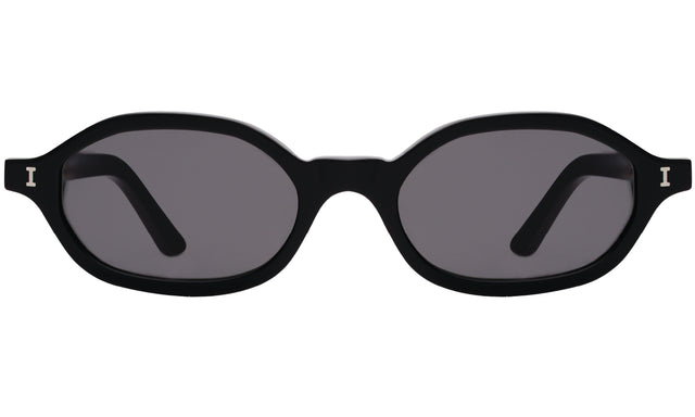 Munich Sunglasses front view in Black with Grey Flat