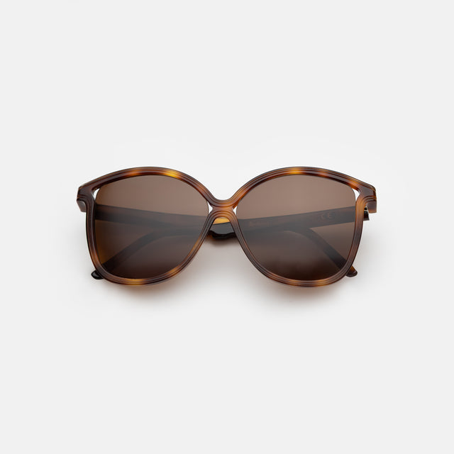 Nancy 57 Sunglasses side view in Havana / Brown