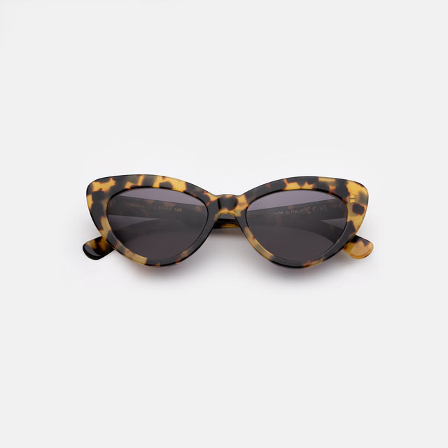 Pamela Sunglasses side view in Tortoise / Grey Flat