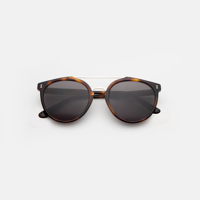 Puglia Sunglasses side view in Havana/Gold / Grey Flat
