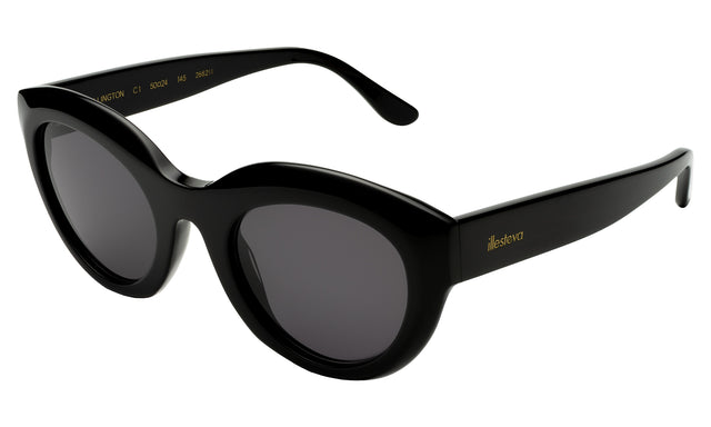 Wellington Sunglasses Side Profile in Black / Grey