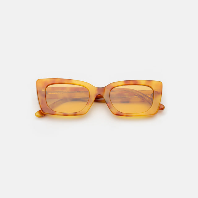Wilson Sunglasses side view in Amber / Honey Flat See Through