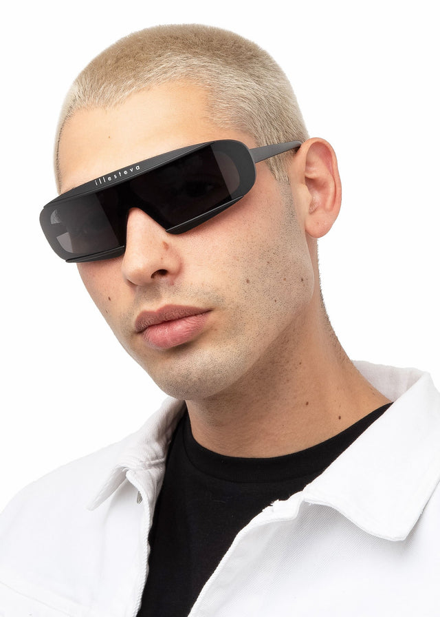  Blonde man with buzzcut wearing Courchevel Sunglasses Matte Black with Grey