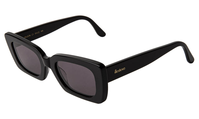 Wilson Sunglasses Side Profile in Black / Grey Flat